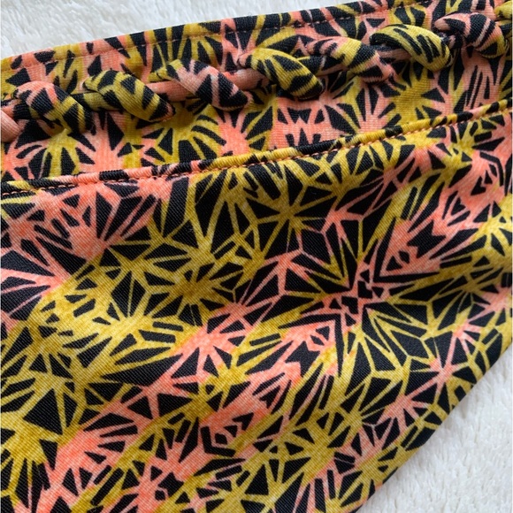 NWT RVCA Hola Hombre Cheeky bikini swim bottoms - Picture 6 of 8